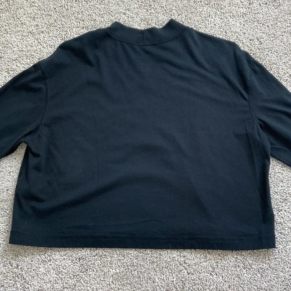 Nike • Black Long Sleeve Mock Neck Gold Embroidered Chains - Picture 8 of 13